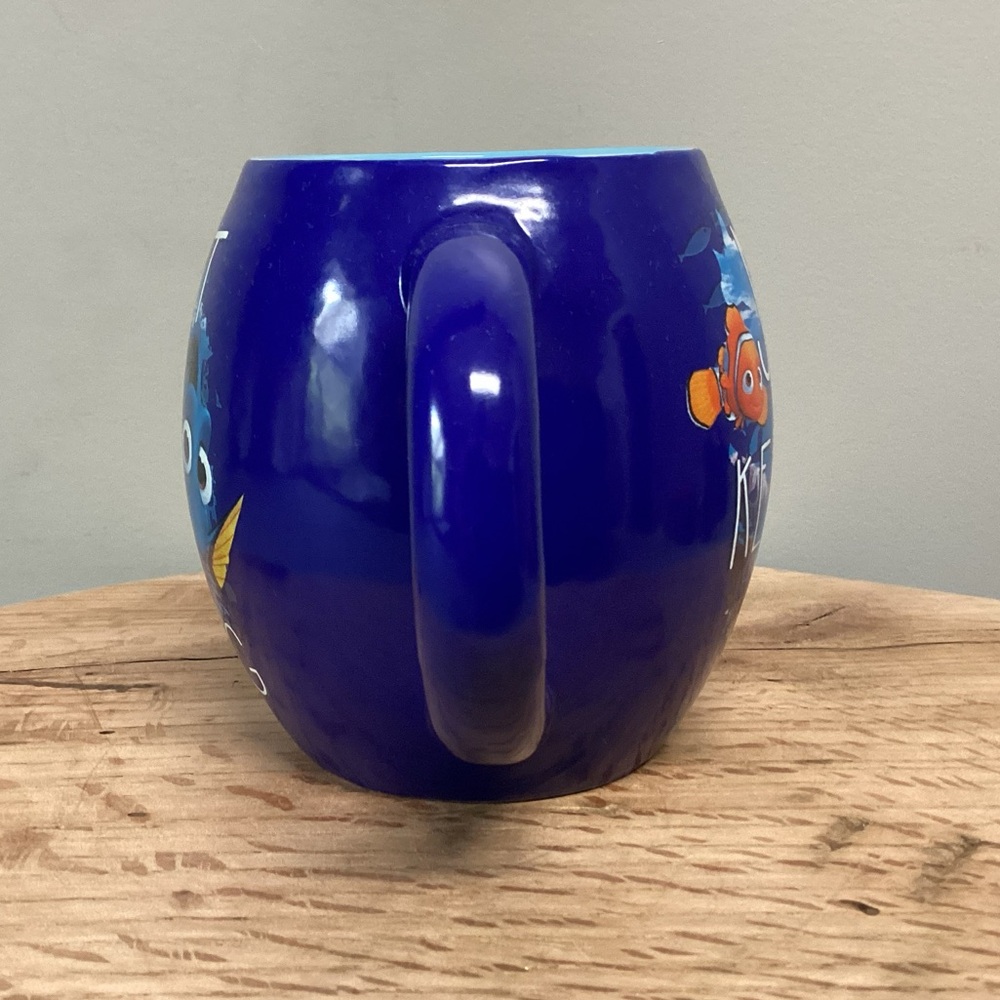 🔵 Disney Pixar Finding Dory Coffee Tea Mug / Cup - Ceramic Crafted - Like New - Picture 3 of 12